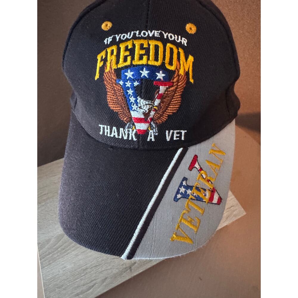 If You Love Your Freedom Thank a Vet Veteran Patriotic Baseball Cap